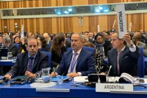 Por iniciativa argentina, la ONU incluyó a tres precursores químicos bajo control internacional
